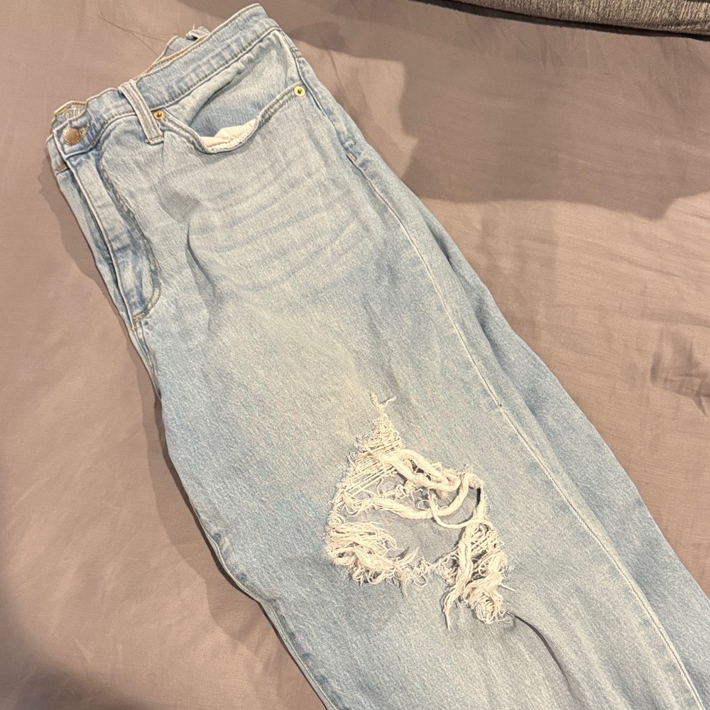 Universal Thread Light Blue Boyfriend Jeans